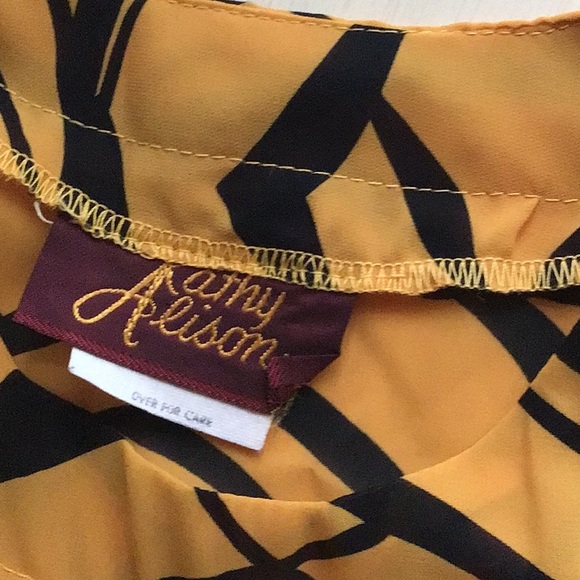 Vintage Kathy Alison blouse. Animal print. Tiger. Mustard/orange. - Picture 6 of 12